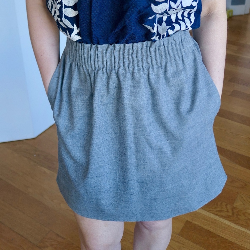 J.crew elastic waist skirt size 4- Grey